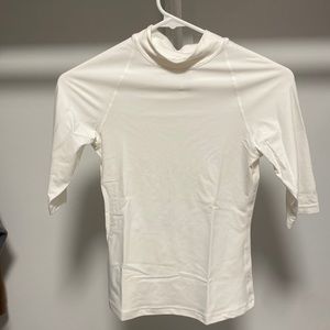 BRAND NEW Lululemon short sleeve